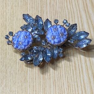 Elegant Vintage Judy Lee Blue Floral Brooch